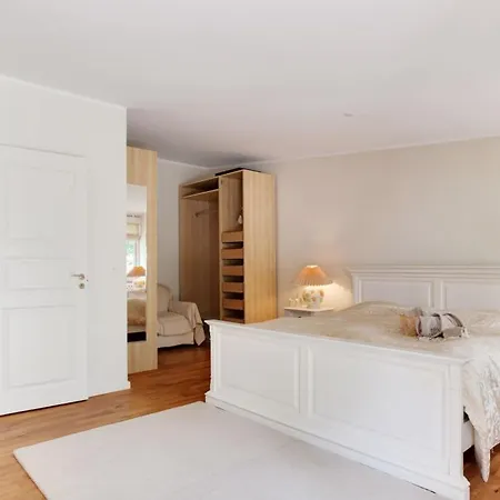 Bed & Breakfast Hornbaek Bed & Breakfast