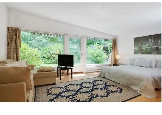 Hornbaek Bed & Breakfast